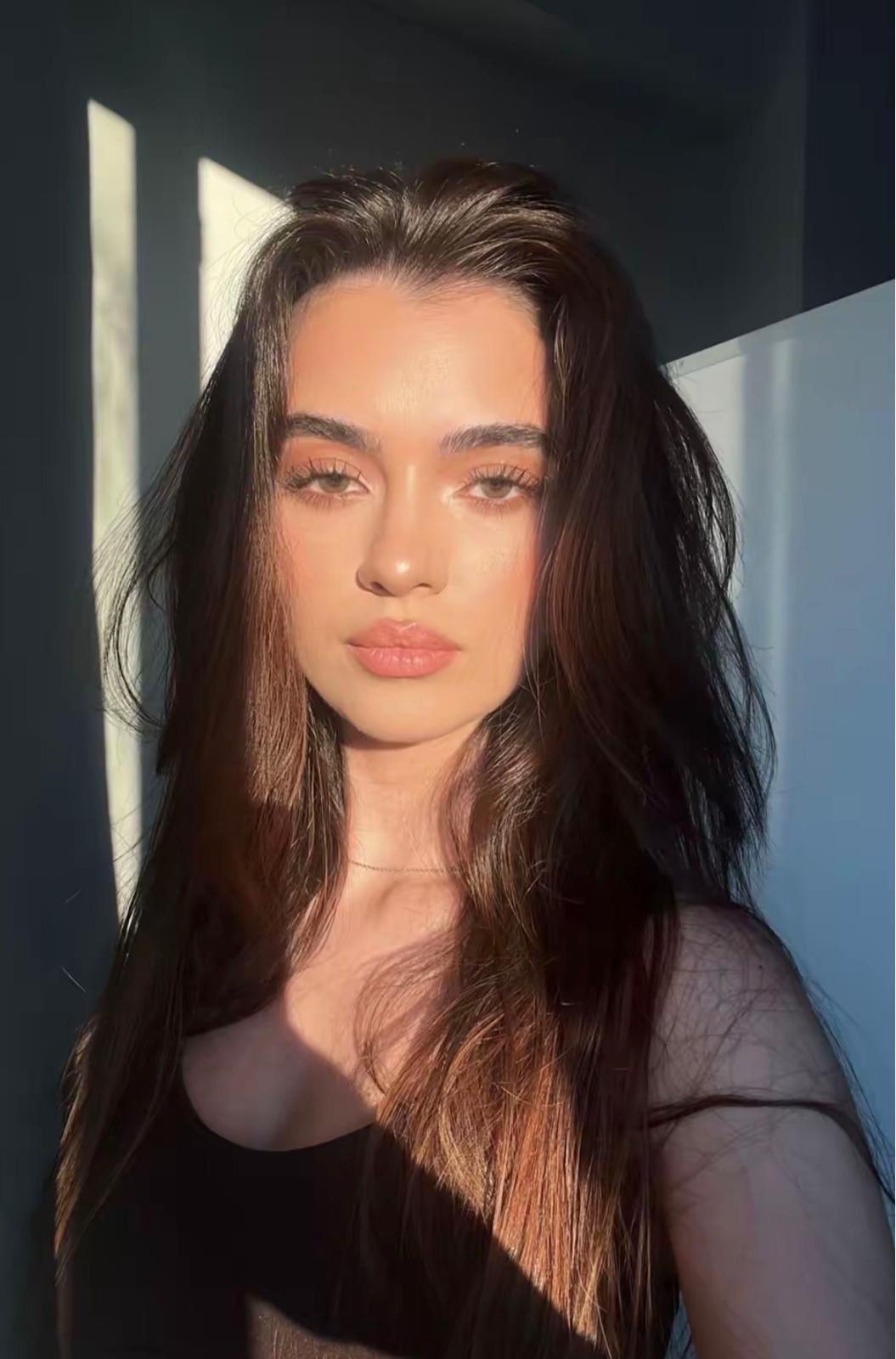 Gözlerinin Derinliğinde Tutkuyu Hissettiren Cesur ve Ateşli Derin Alanya Escort Bayan
